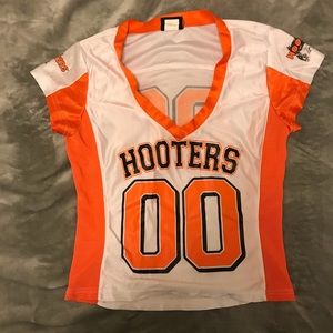 Hooters jersey